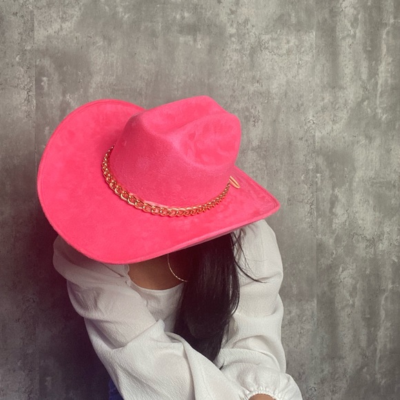 Pink suede cowgirl hat